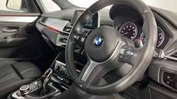 2019 (19) BMW 2 SERIES 220i M Sport 5dr DCT 3078617