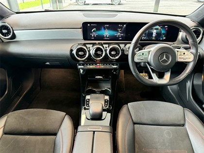 2018 (18) MERCEDES-BENZ A CLASS A180d AMG Line Executive 5dr Auto