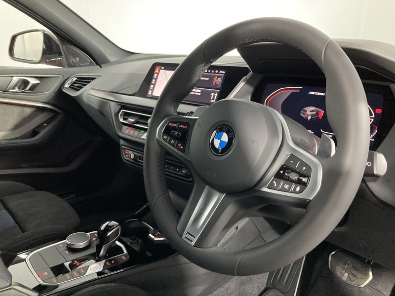 2024 (24) BMW 1 SERIES M135i xDrive 5dr Step Auto 3273416