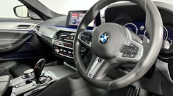 2018 (68) BMW 5 SERIES 520d M Sport 4dr Auto 3150616