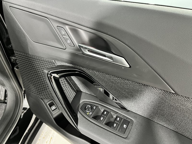 2024 (24) BMW iX1 150kW eDrive20 Sport 65kWh 5dr Auto 3798602