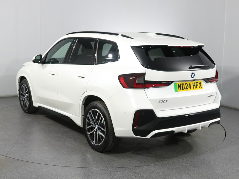 2024 (24) BMW iX1 150kW eDrive20 M Sport 65kWh 5dr Auto 3289605