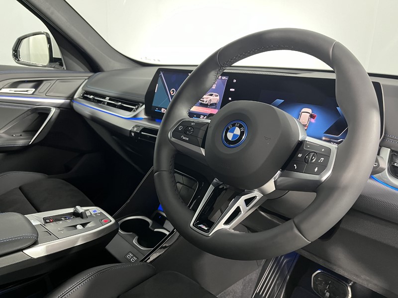 2024 (24) BMW iX1 150kW eDrive20 M Sport 65kWh 5dr Auto 3289609