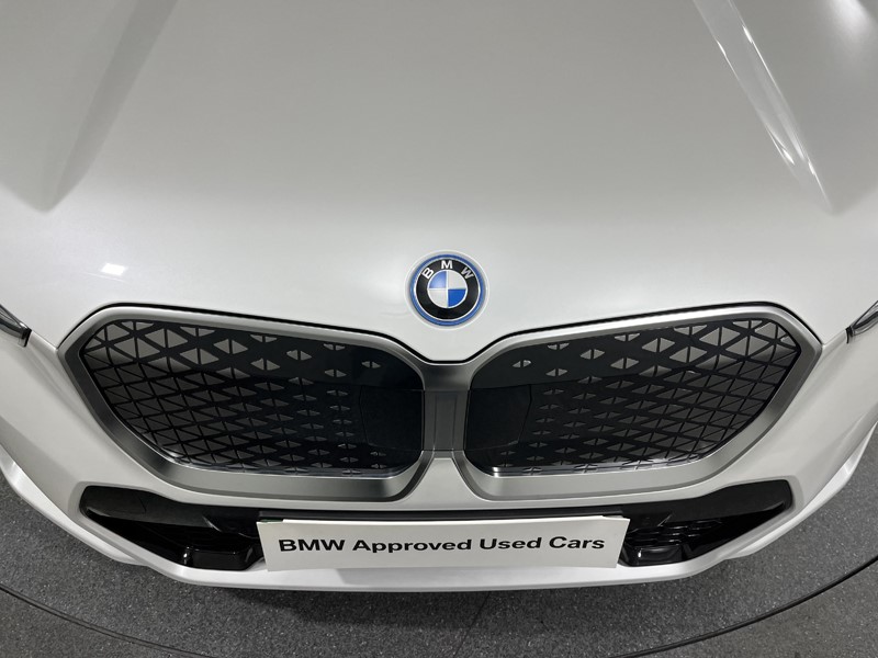 2024 (24) BMW iX1 150kW eDrive20 M Sport 65kWh 5dr Auto 3289643