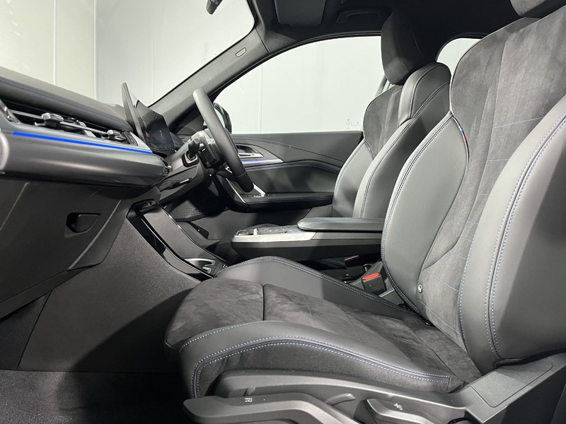 2024 (24) BMW iX1 150kW eDrive20 M Sport 65kWh 5dr Auto 3289637