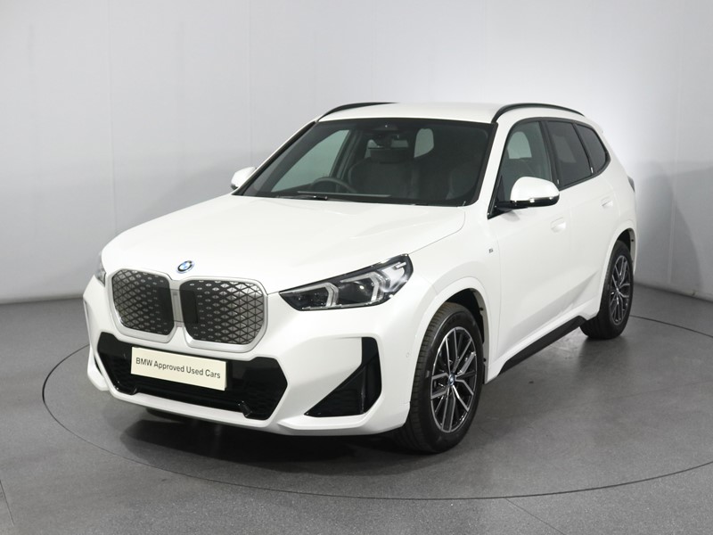 2024 (24) BMW iX1 150kW eDrive20 M Sport 65kWh 5dr Auto 3289650