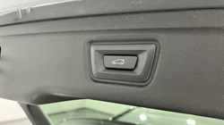 2024 (24) BMW 3 SERIES 320i M Sport 5dr Step Auto 3283520