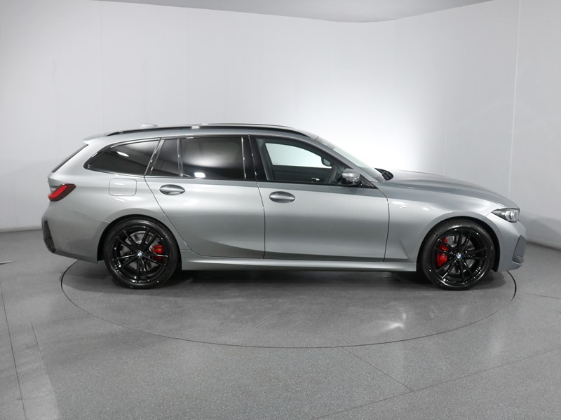 2024 (24) BMW 3 SERIES 320i M Sport 5dr Step Auto 3283481