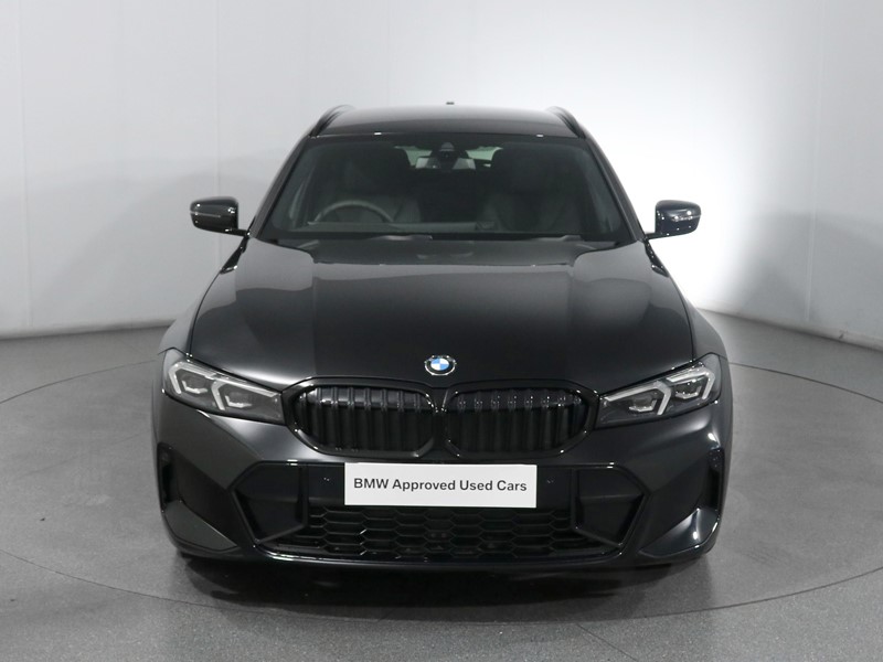 Used 2024 BMW 3 SERIES 320i M Sport 4dr Step Auto Mineral White 