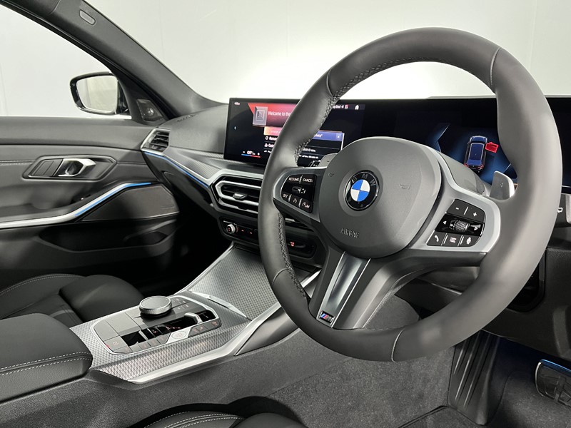 Used 2024 BMW 3 SERIES 320i M Sport 4dr Step Auto Mineral White 