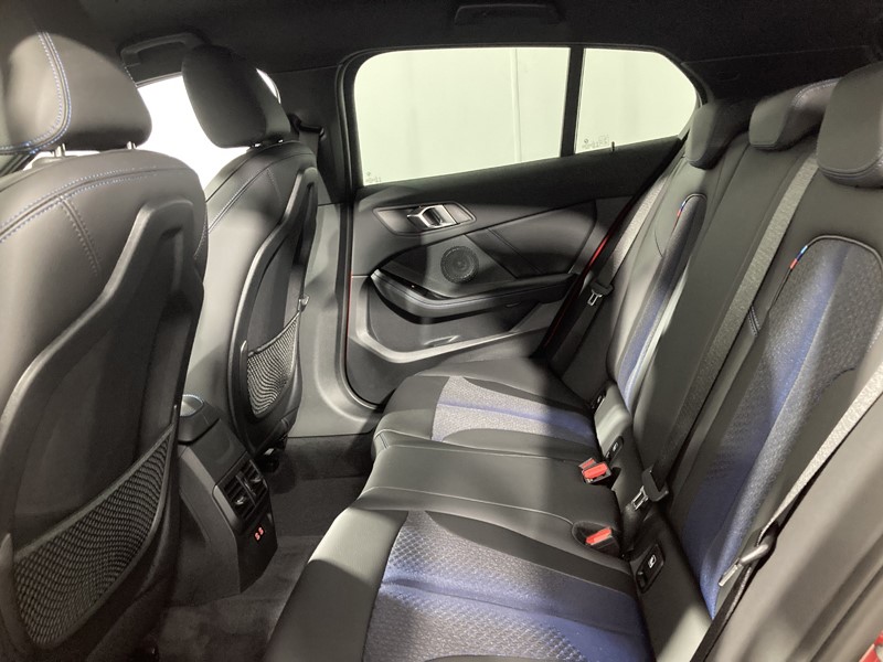 2023 (73) BMW 1 SERIES 118i M Sport 5dr Step Auto 3255003