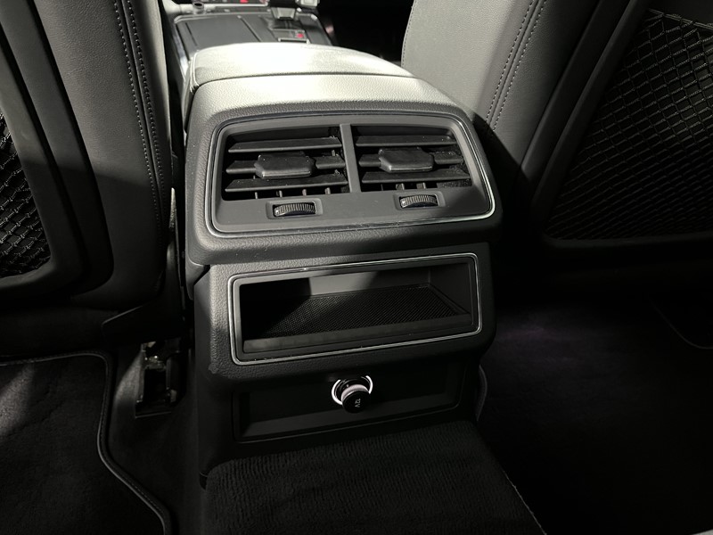 2020 (20) AUDI A6 40 TDI Black Edition 4dr S Tronic 3443036