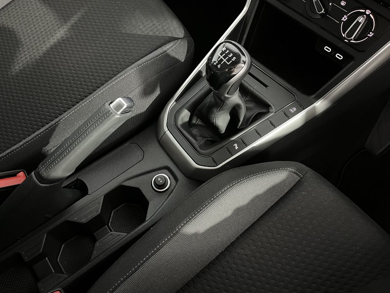 2023 (23) VOLKSWAGEN POLO 1.0 TSI Life 5dr 3442065