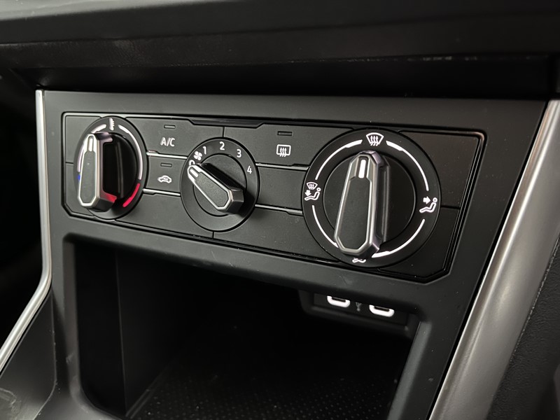 2023 (23) VOLKSWAGEN POLO 1.0 TSI Life 5dr 3442082