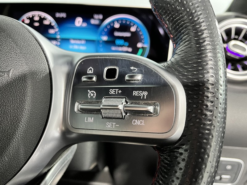 2020 (20) MERCEDES-BENZ GLB 220d 4Matic AMG Line Prem 5dr 8G-Tron [5 seat] 3336873