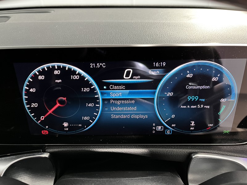 2020 (20) MERCEDES-BENZ GLB 220d 4Matic AMG Line Prem 5dr 8G-Tron [5 seat] 3336874
