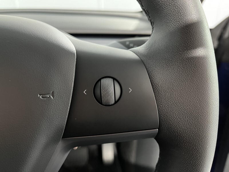 2022 (72) TESLA MODEL Y Long Range AWD 5dr Auto 3373900