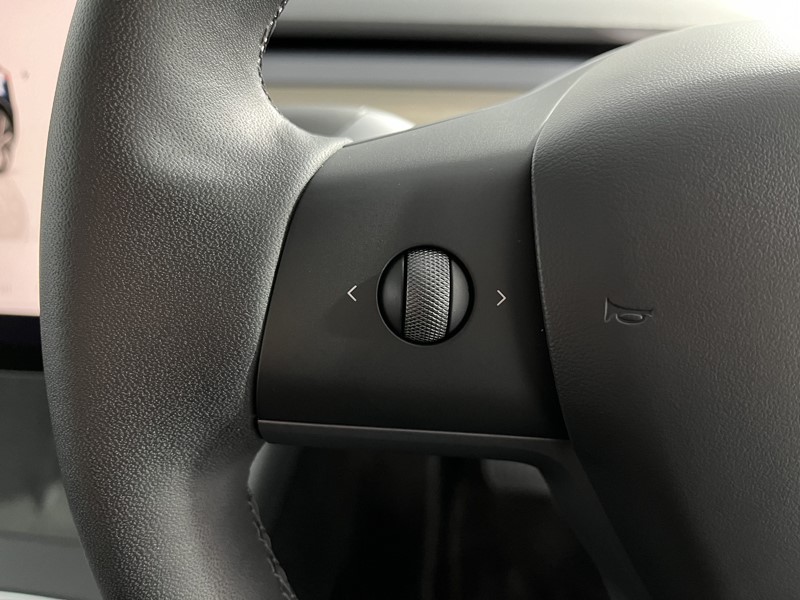 2022 (72) TESLA MODEL Y Long Range AWD 5dr Auto 3373899