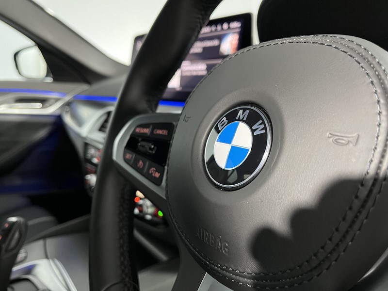 2022 (72) BMW 5 SERIES 520d MHT M Sport 4dr Step Auto 3410816