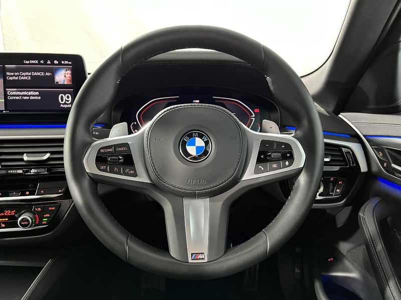 2022 (72) BMW 5 SERIES 520d MHT M Sport 4dr Step Auto 3410799