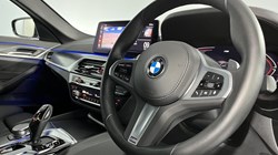 2022 (72) BMW 5 SERIES 520d MHT M Sport 4dr Step Auto 3410800
