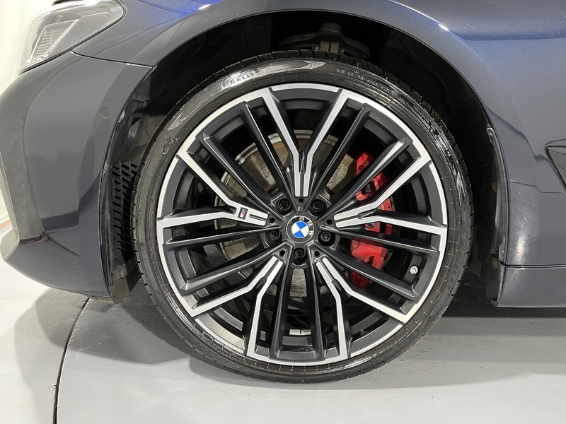 2022 (72) BMW 5 SERIES 520d MHT M Sport 4dr Step Auto 3410807