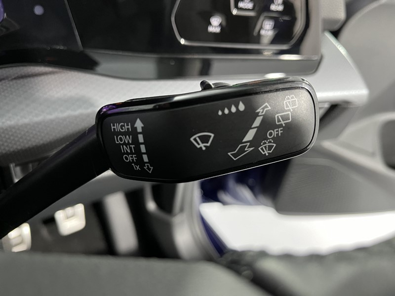 2021 (71) VOLKSWAGEN GOLF 1.0 TSI Active 5dr 3417930