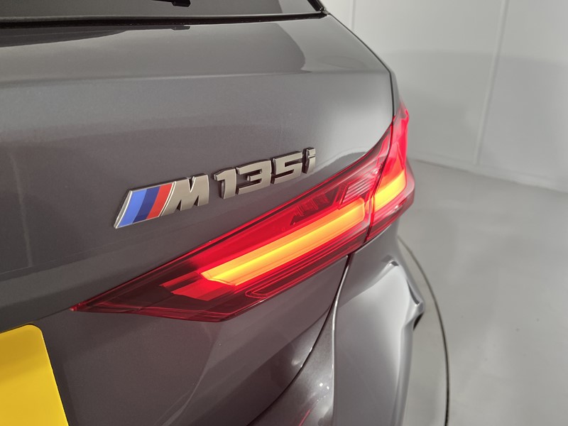 2021 (71) BMW 1 SERIES M135i xDrive 5dr Step Auto 3584270