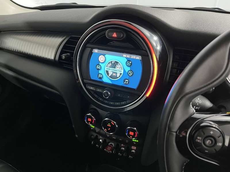 2019 (69) MINI HATCHBACK 1.5 Cooper Exclusive II 3dr Auto 3440723