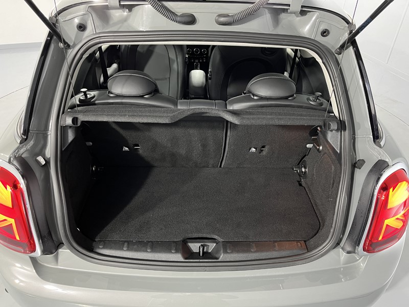 2019 (69) MINI HATCHBACK 1.5 Cooper Exclusive II 3dr Auto 3440727