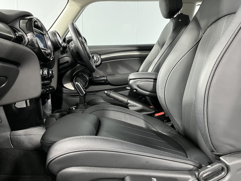 2019 (69) MINI HATCHBACK 1.5 Cooper Exclusive II 3dr Auto 3440746