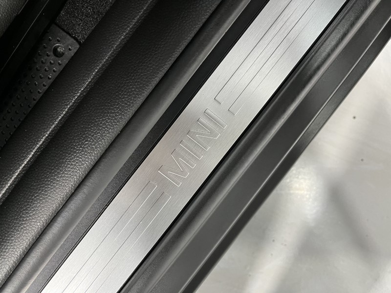 2019 (69) MINI HATCHBACK 1.5 Cooper Exclusive II 3dr Auto 3440733