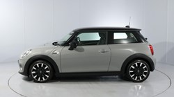 2019 (69) MINI HATCHBACK 1.5 Cooper Exclusive II 3dr Auto 3440753