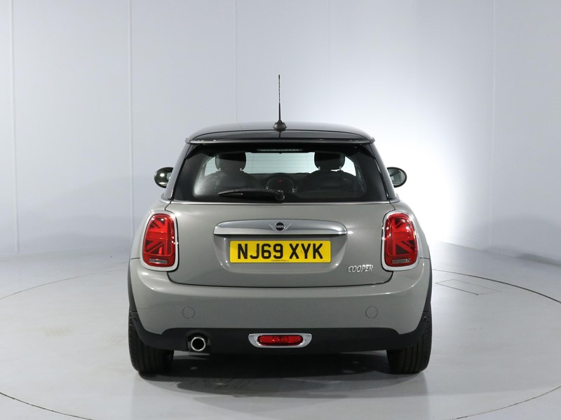 2019 (69) MINI HATCHBACK 1.5 Cooper Exclusive II 3dr Auto 3440729