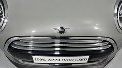 2019 (69) MINI HATCHBACK 1.5 Cooper Exclusive II 3dr Auto 3440749