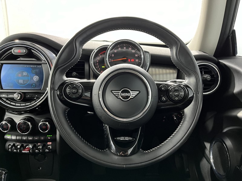 2019 (69) MINI HATCHBACK 1.5 Cooper Exclusive II 3dr Auto 3440720