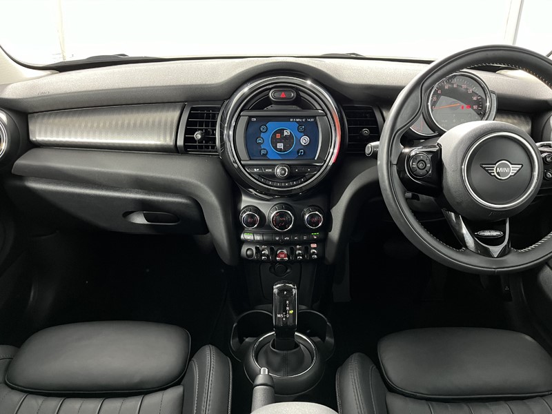2019 (69) MINI HATCHBACK 1.5 Cooper Exclusive II 3dr Auto 3440719