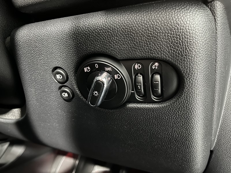 2019 (69) MINI HATCHBACK 1.5 Cooper Exclusive II 3dr Auto 3440735