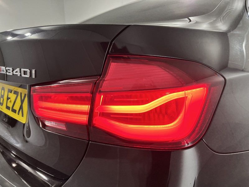 2018 (68) BMW 3 SERIES 340i M Sport Shadow Edition 4dr Step Auto 3447437