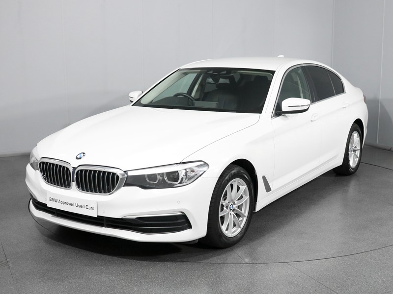 2019 (69) BMW 5 SERIES 520d SE 4dr Auto 3449344
