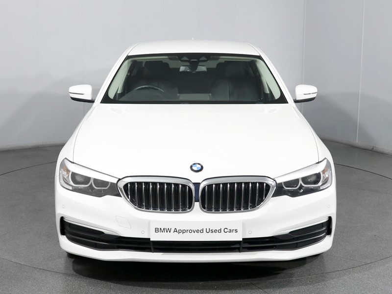 2019 (69) BMW 5 SERIES 520d SE 4dr Auto 3449314