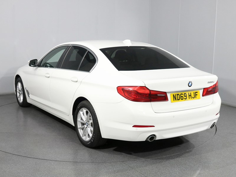 2019 (69) BMW 5 SERIES 520d SE 4dr Auto 3449301
