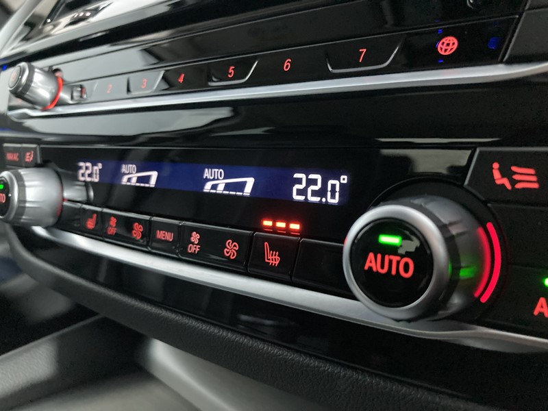 2019 (69) BMW 5 SERIES 520d SE 4dr Auto 3449328