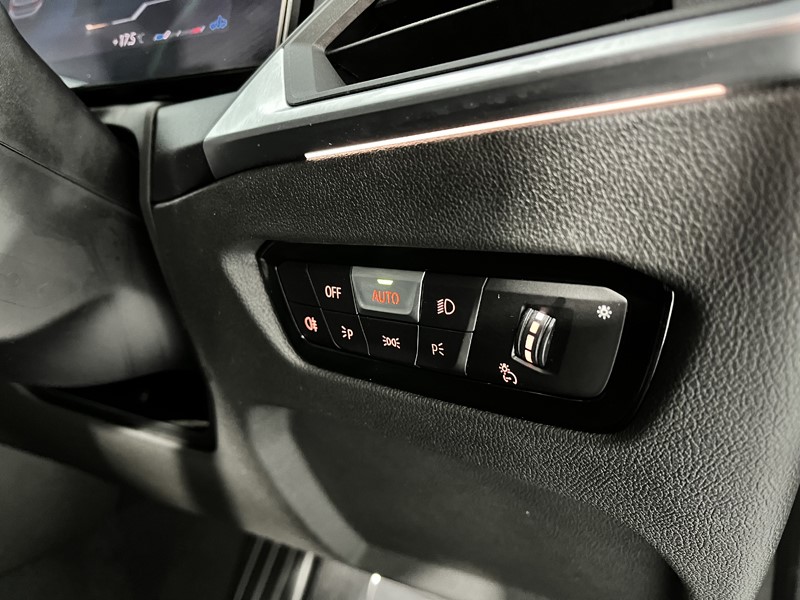 2023 (73) BMW 3 SERIES 320i M Sport 4dr Step Auto 3447082