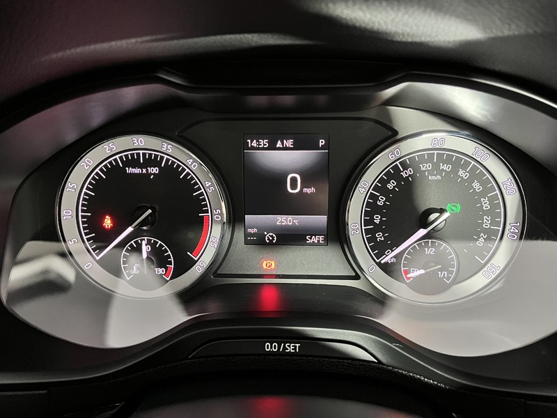 2019 (19) SKODA KAROQ 1.6 TDI SE L 5dr DSG 3446963