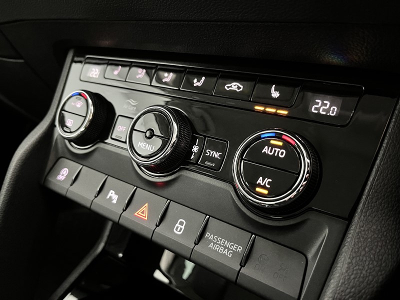 2019 (19) SKODA KAROQ 1.6 TDI SE L 5dr DSG 3446983