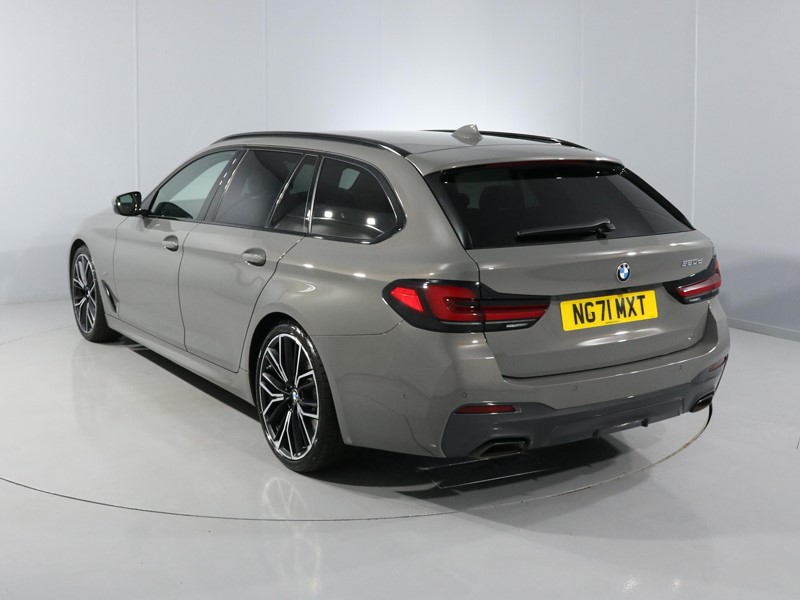 2021 (71) BMW 5 SERIES 520d MHT M Sport 5dr Step Auto 3487763