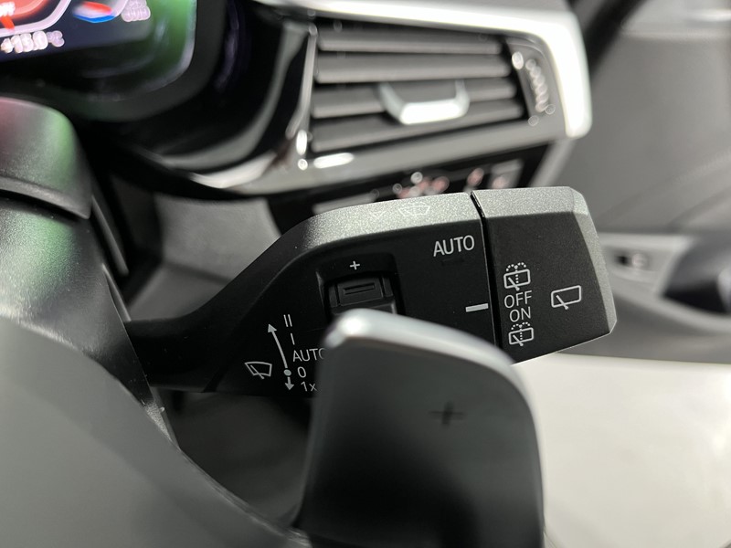 2021 (71) BMW 5 SERIES 520d MHT M Sport 5dr Step Auto 3487786