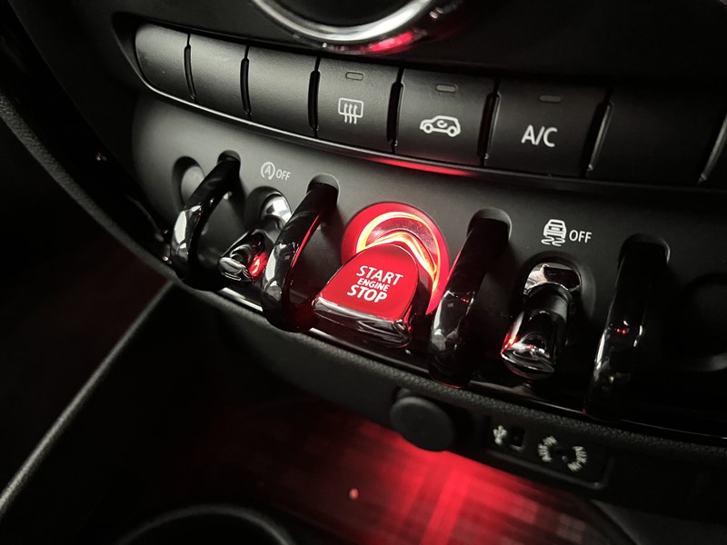 2016 (65) MINI CLUBMAN 1.5 Cooper 6dr 3455182