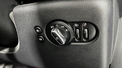 2020 (70) MINI HATCHBACK 1.5 Cooper Classic II 3dr 3472367